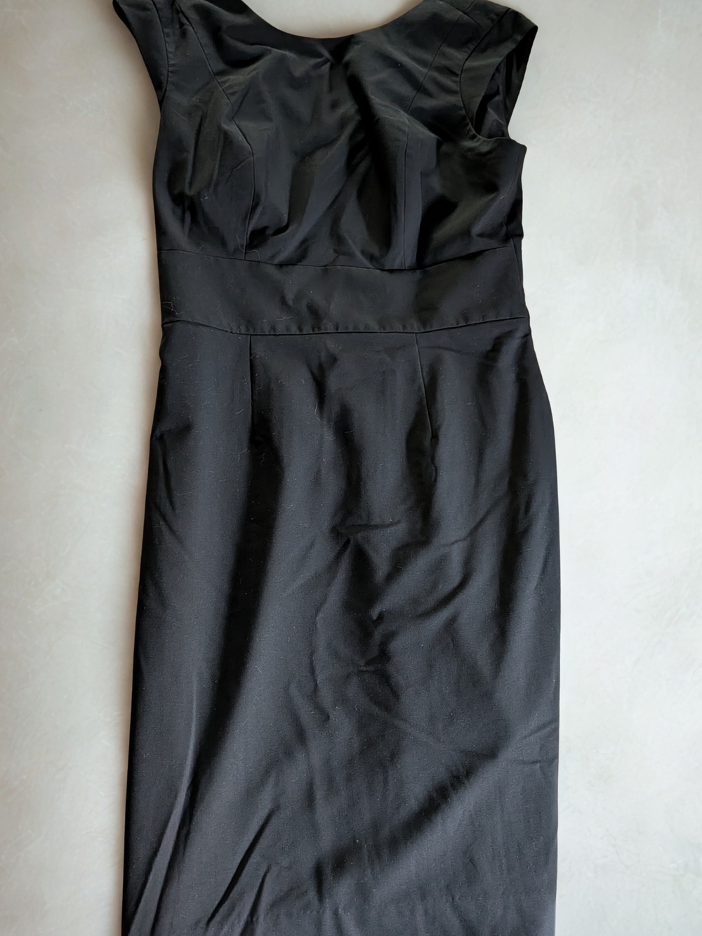 The Limited Black Cap-Sleeve Midi Sheath Dress